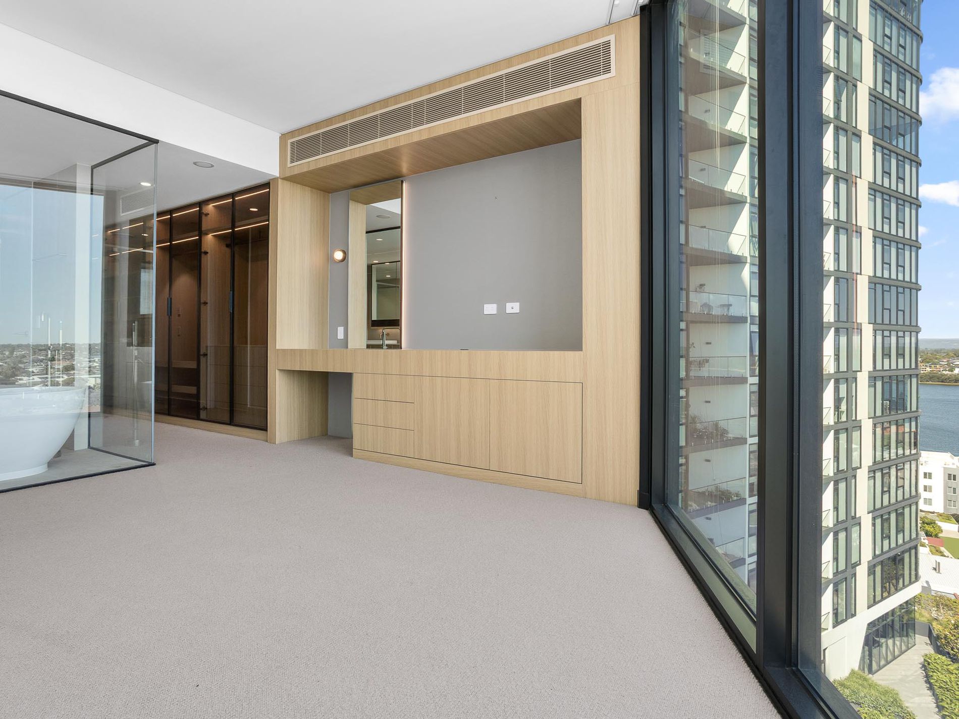 1001 / 18 Ogilvie Road, Mount Pleasant