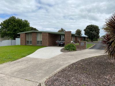 2 / 12 SHORT STREET, Millicent