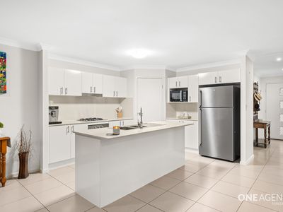 18 Sevenhill Place, Doolandella