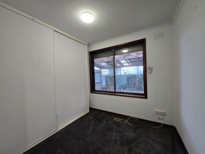 8 Snowy Court, Werribee