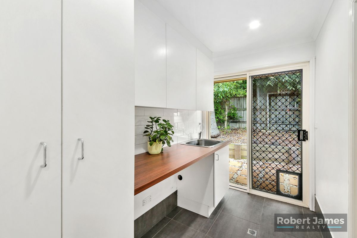 7 Deal Court, Tewantin