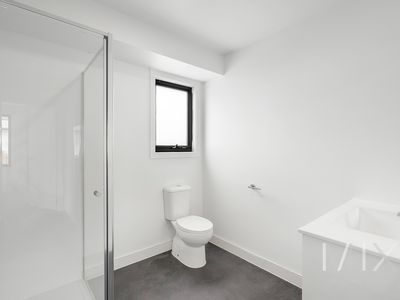1 / 12 Tarbook Court, Sorell