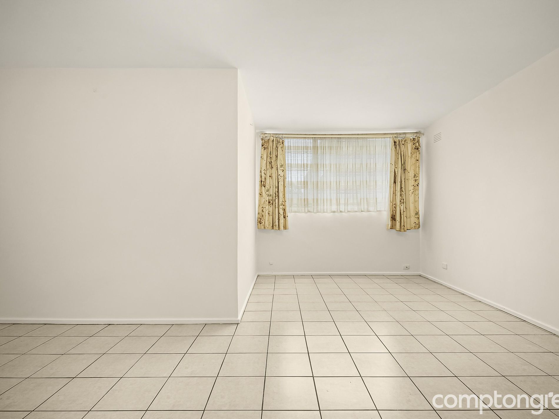 12 / 10 Heather Avenue, Brooklyn
