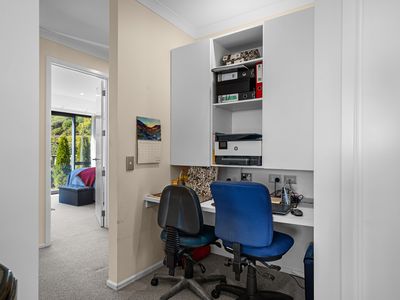 221 The Ridgeway, Stoke