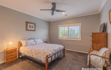 10 Cowdray Crescent, Officer