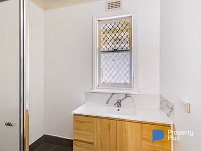 3 Curnow Street , Golden Square