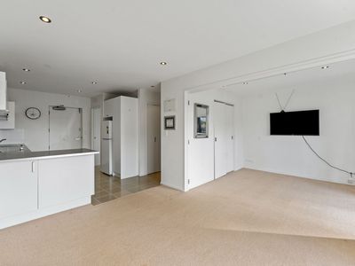 B11/71 Spencer Road, Albany