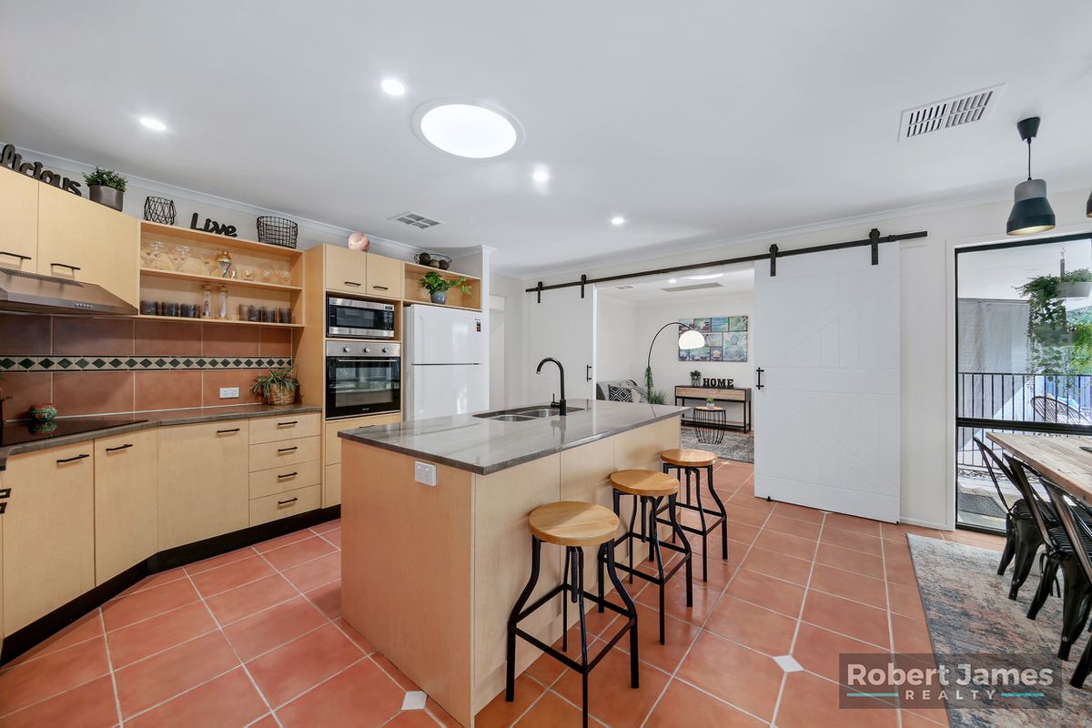 4 Daintree Way, Tewantin
