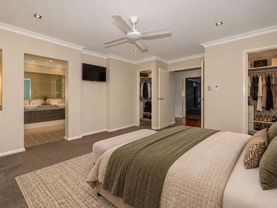 8 Edgar Link, Piara Waters