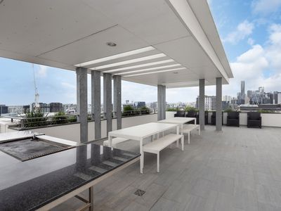 2012 / 16 Hamilton Place, Bowen Hills