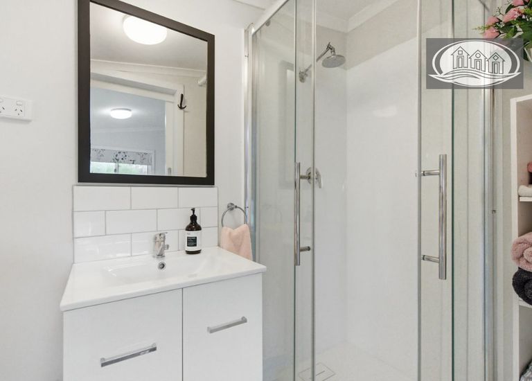 484 Bridgewater Road, Portland