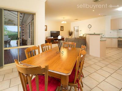2 FENWICK COURT, Wodonga