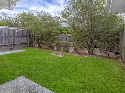 2 / 8 Hazel Street, Pimpama