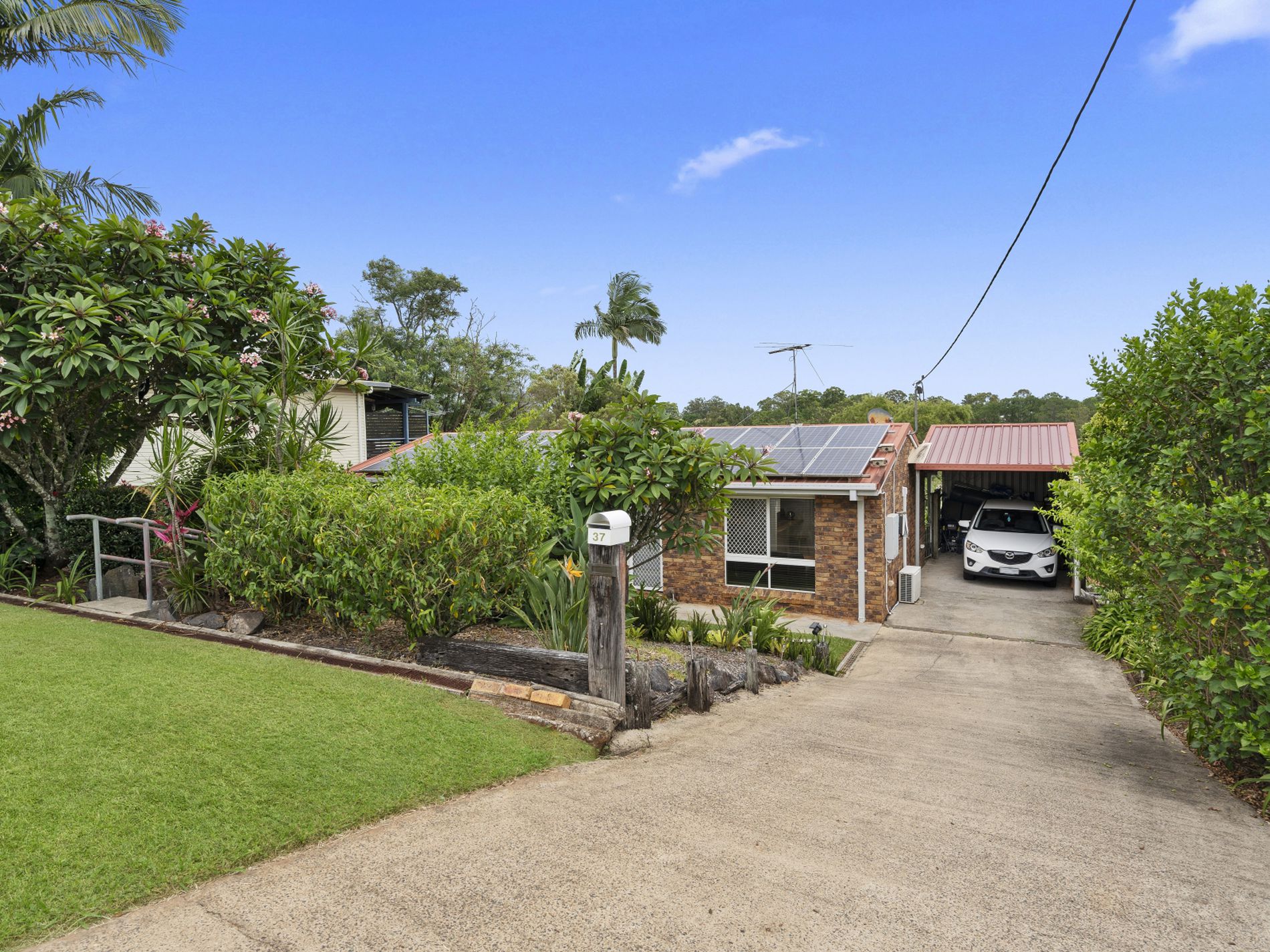 37 Youngs Road Glass House Mountains Glasshouse Property Sales 37-youngs-road-glass-house-mountains-glasshouse-property-sales