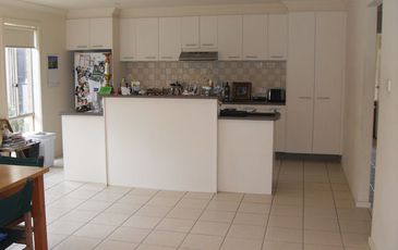80 Fieldstone Boulevard, Beaconsfield