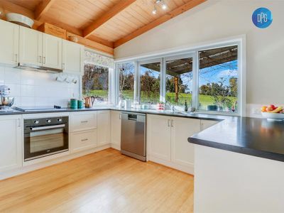 505 Buttercup Road, Merrijig