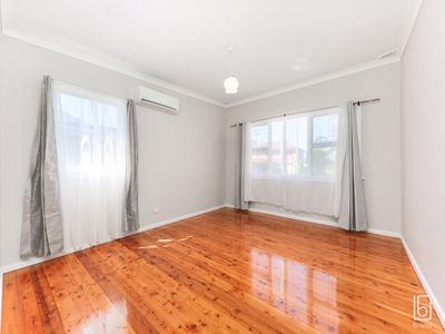146-148 Manoa Road, Halekulani