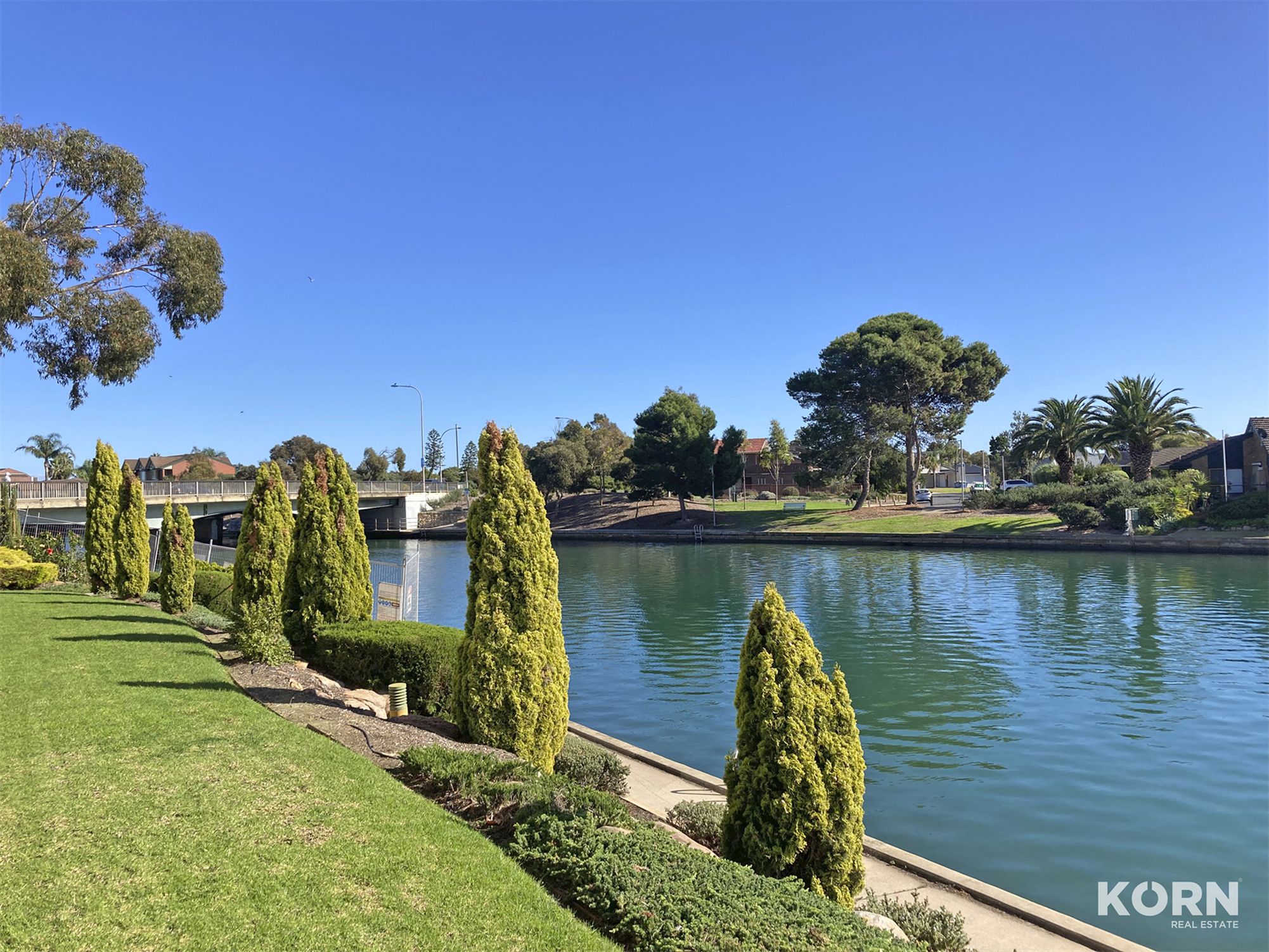 6 / 10 Sunrise Court, West Lakes