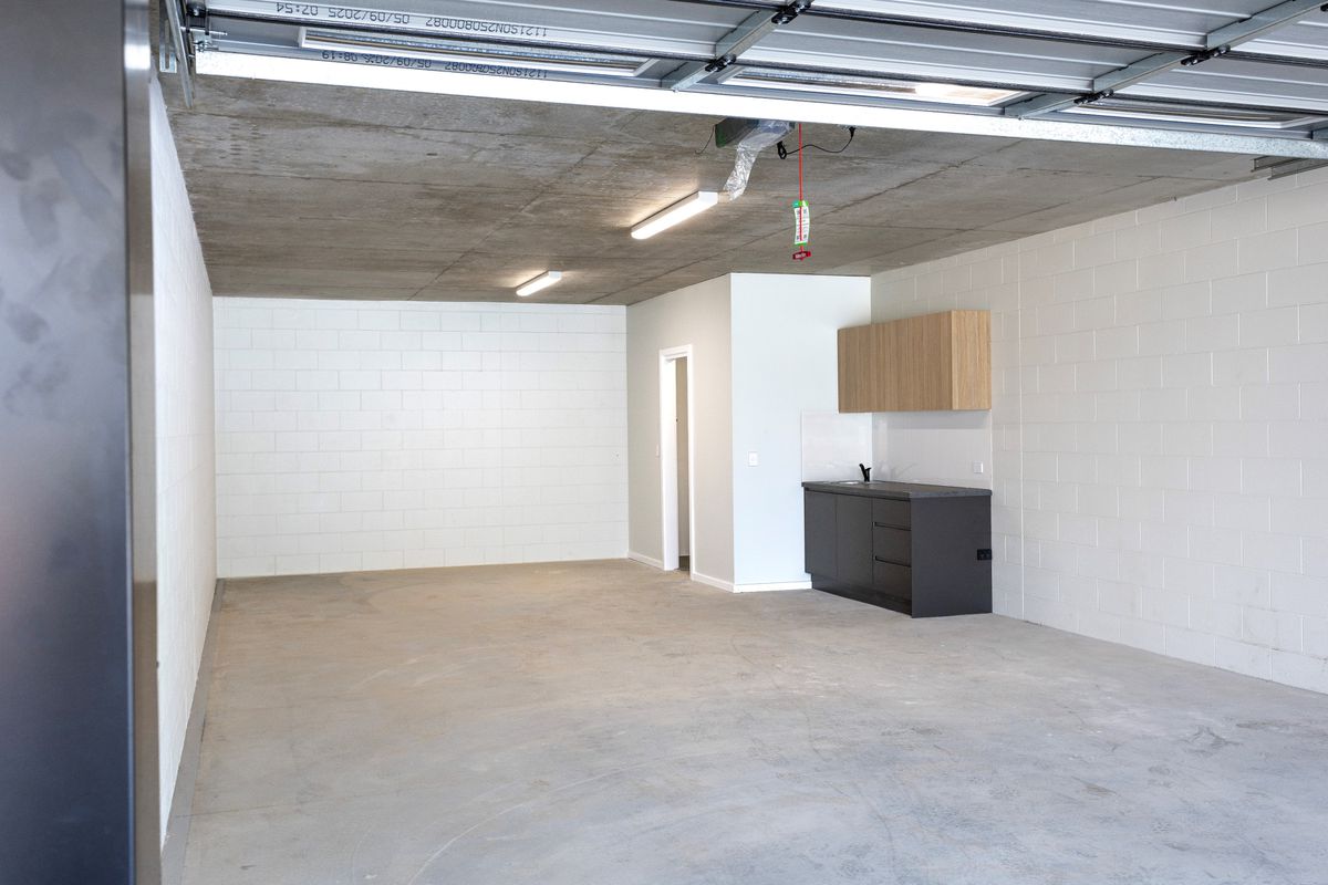 Unit 12 / 10 Think Road, Townsend