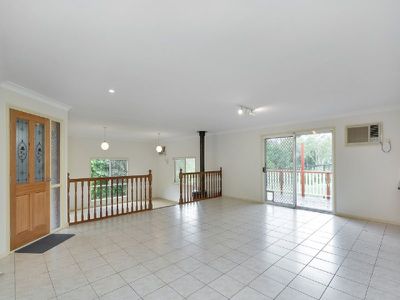 1 McDougall Close, Silkstone