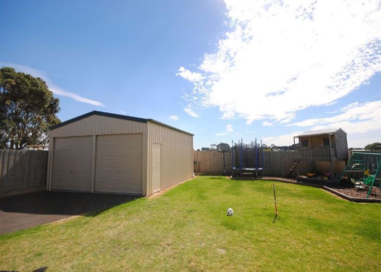62 Learmonth Street, Portland