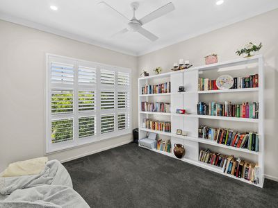 27 Comanche Street, Newport