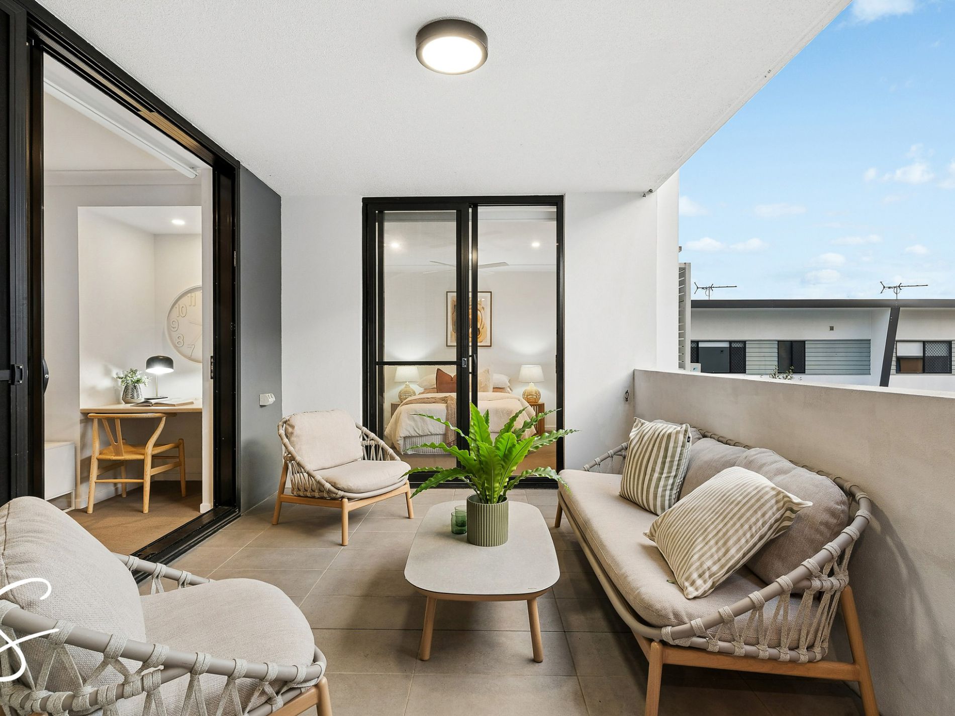 2201 / 18 Comer Street, Coopers Plains