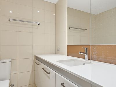 601 / 30 The Circus, Burswood