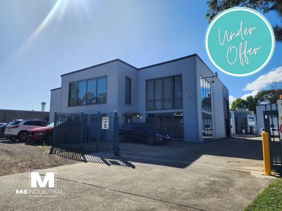 1 / 9 Ladbroke Street, Milperra