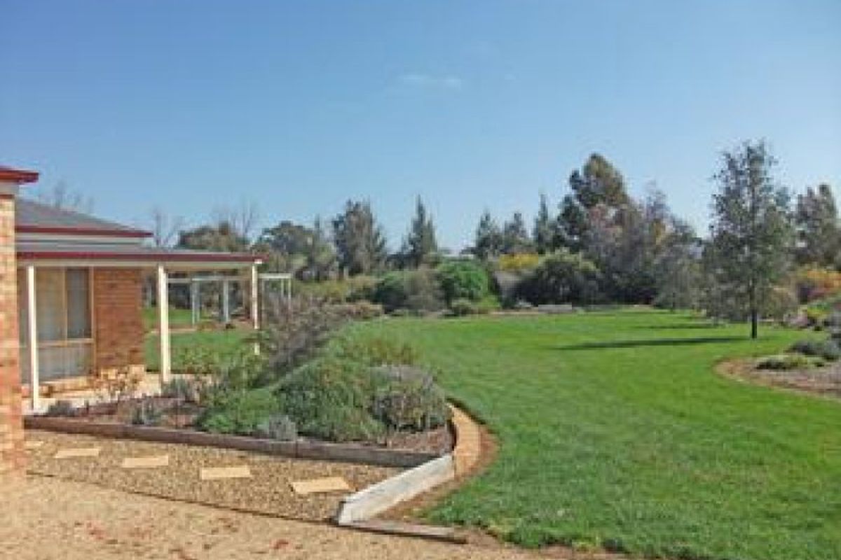 10 Gardadale Drive, Kyabram