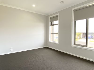 25 Cloudburst Avenue, Wyndham Vale