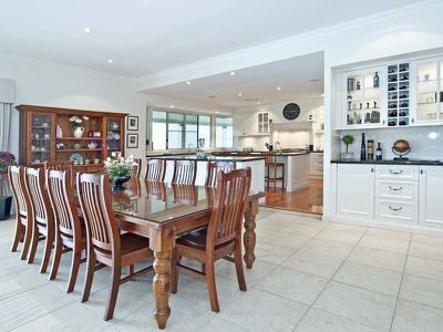 14 President Circuit, Karalee