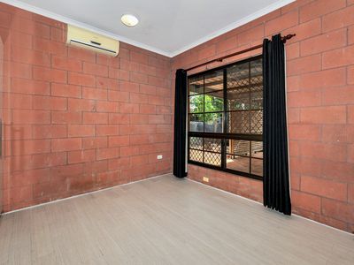 8 Invar Court, Woodroffe