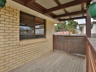 4 / 4 Lyne Street, Oak Flats