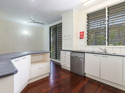 30 Kapool Crescent, Malak