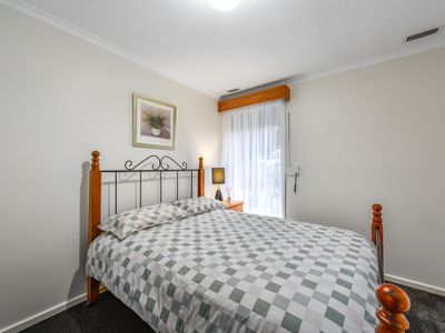 6 MULLINS STREET, Millicent