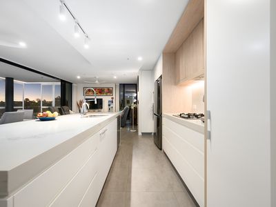 4053 / 21 Ross Street, Benowa