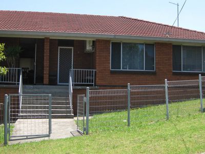 2 / 1 Melinda Grove, Lake Heights