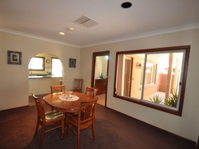 10 Villiers Avenue, Dubbo