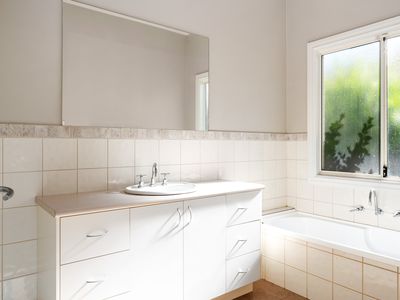 35 Varden Street, Piccadilly