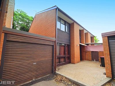 12 / 8A Chiswick Road, Greenacre