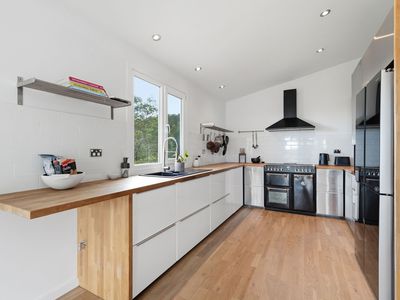 338 Dulcia Road, Gordon