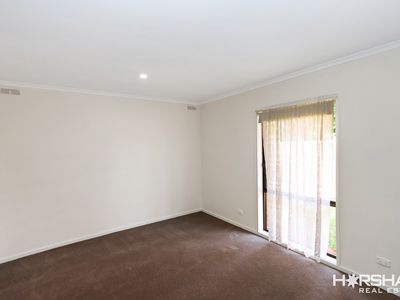 1 / 9 Young Street, Horsham