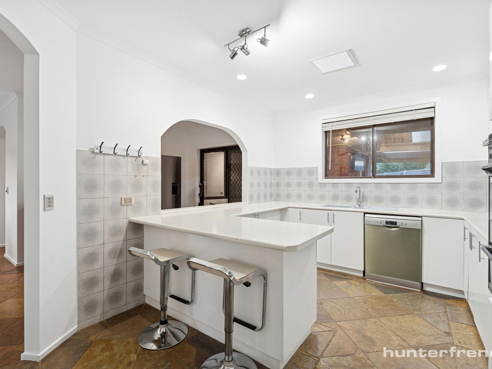 12 Munro Court, Altona Meadows