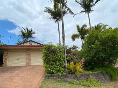45 Ibis Boulevard, Eli Waters
