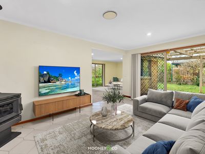 84 Lakesfield Drive, Lysterfield
