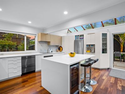 556 Beach Road, Rothesay Bay