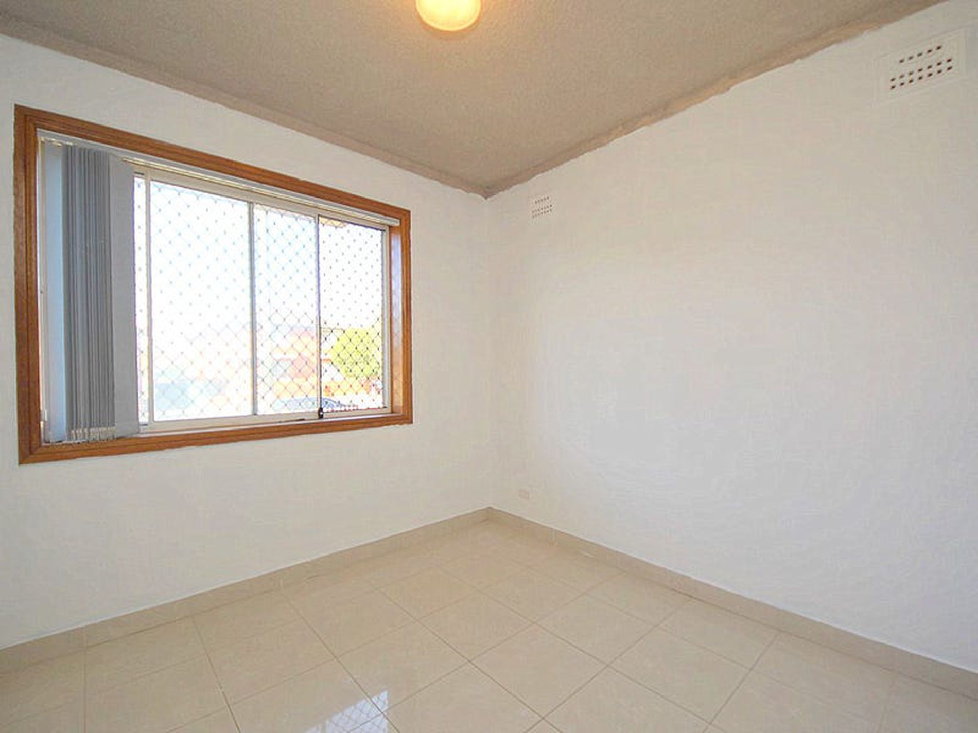 1 / 19 McKern Street, Campsie