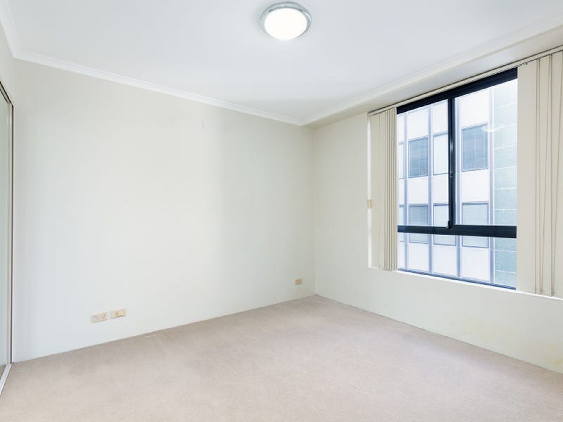 1205 / 1 Hosking Place, Sydney
