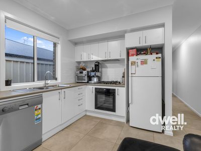 8 ASPROMONTE DRIVE, South Nowra